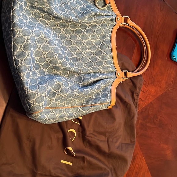 Gucci handbag
